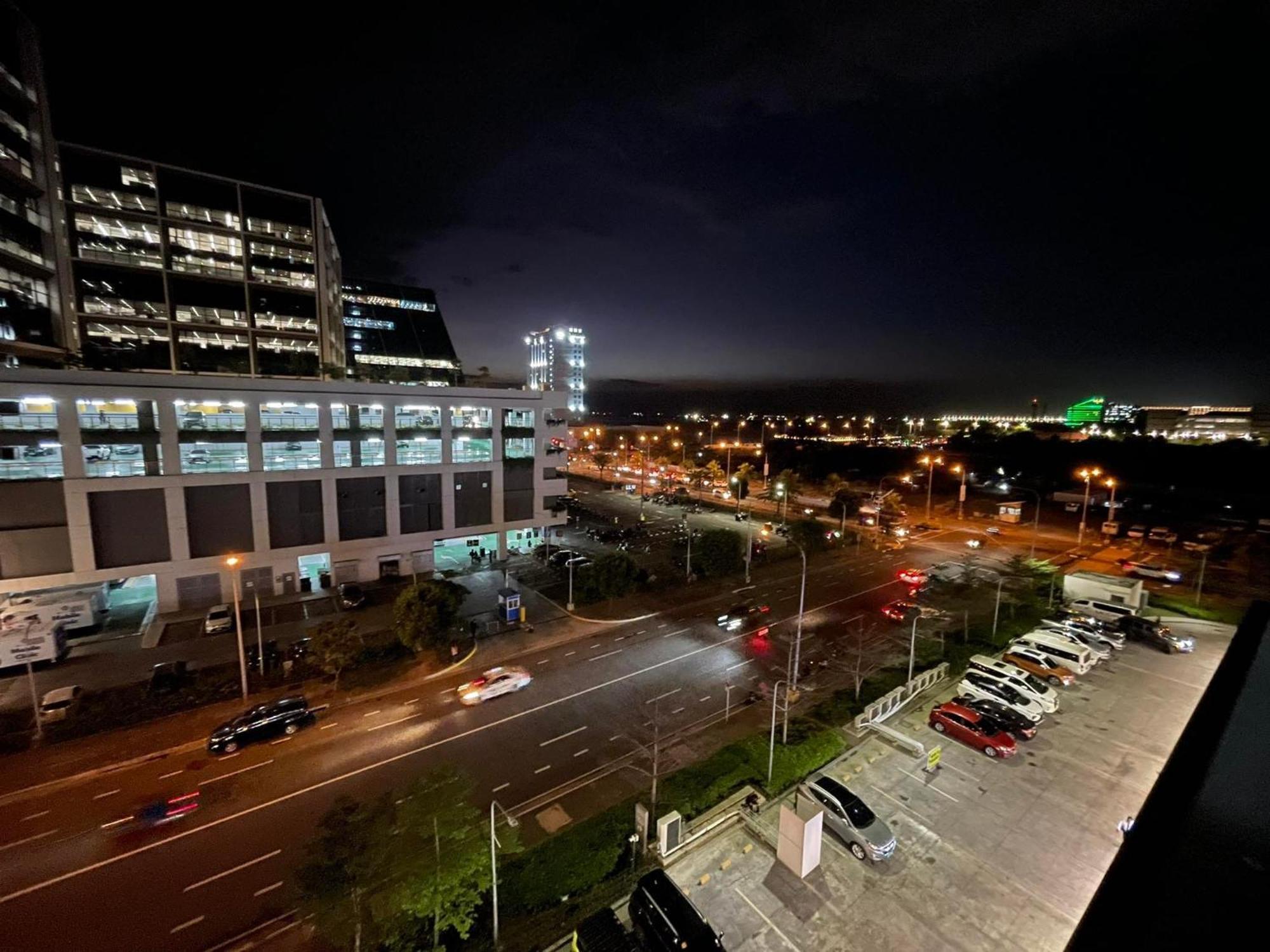 Shore Residences, Mall Of Asia Complex Stays By Pbyy Маніла Екстер'єр фото